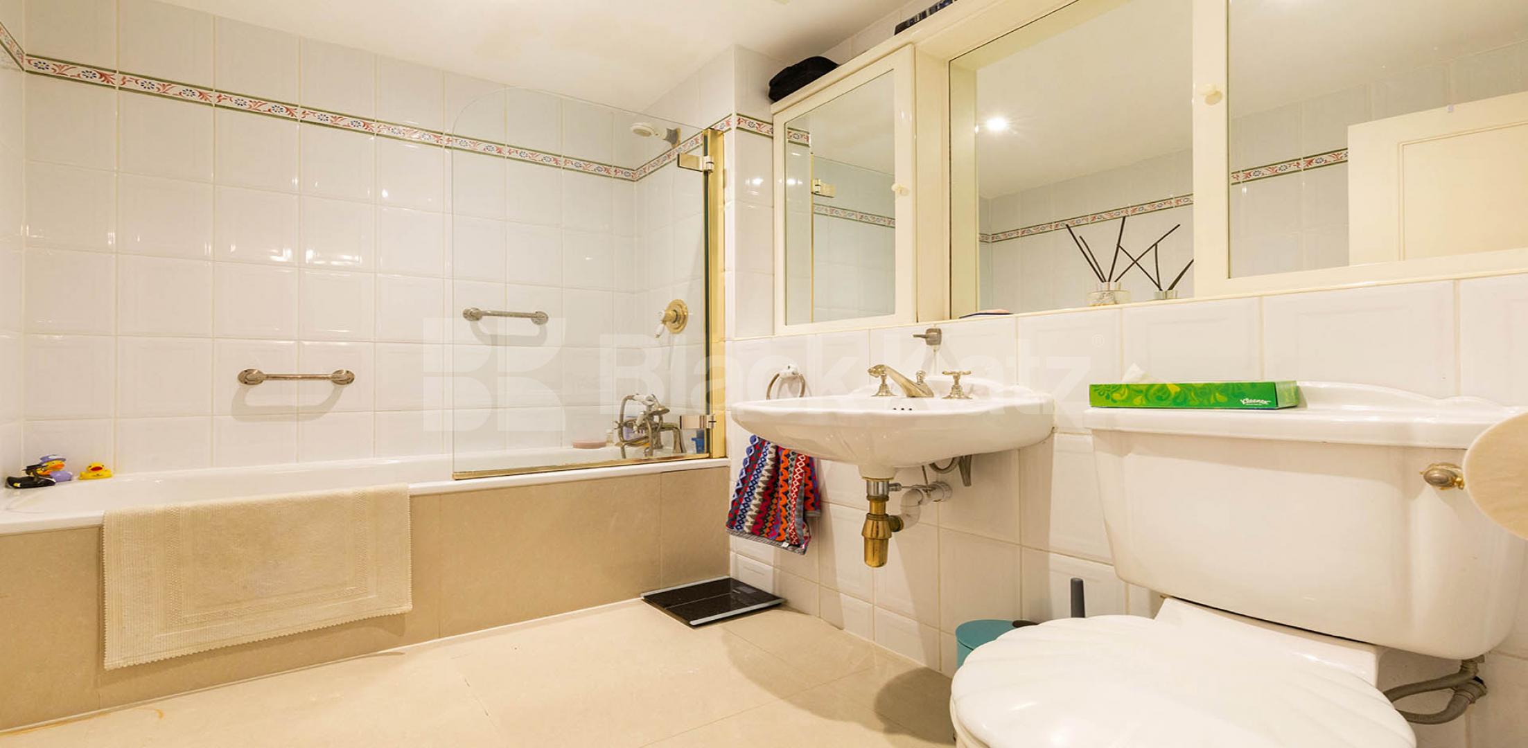 			NEW INSTRUCTION!, 3 Bedroom, 2 bath, 1 reception Apartment			 Hendon Lane, FINCHLEY